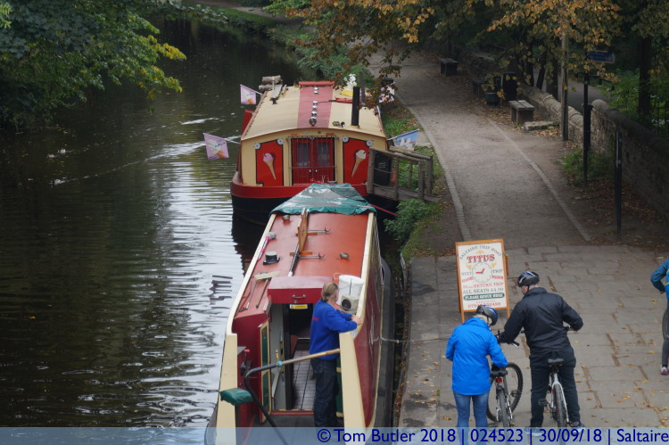 Photo ID: 024523, Leeds and Liverpool Canal, Saltaire, England