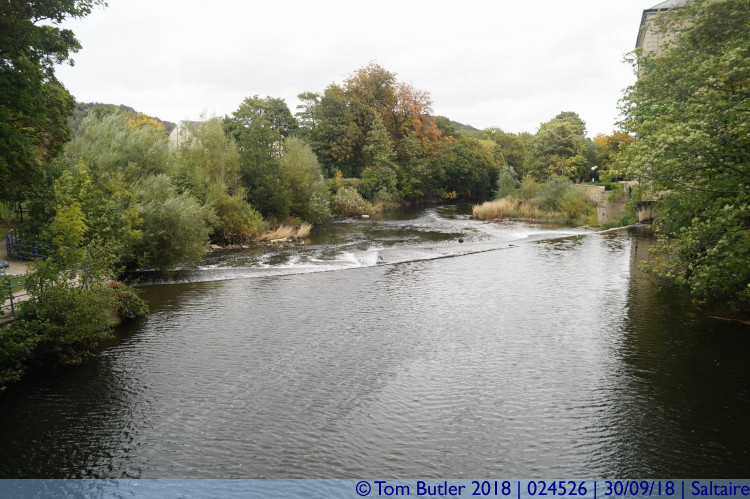 Photo ID: 024526, Weir on the Aire, Saltaire, England