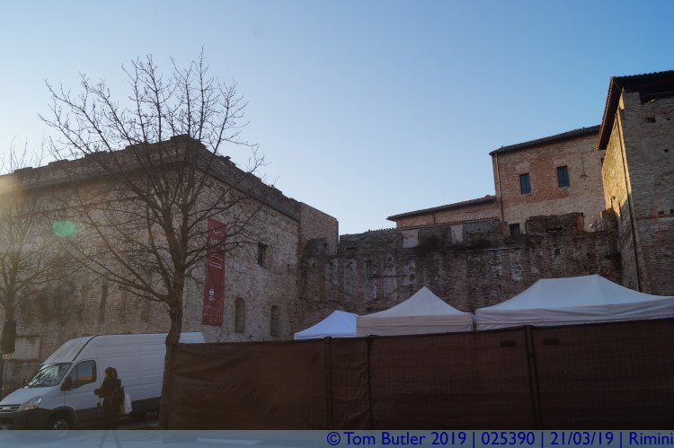 Photo ID: 025390, Side of the castle, Rimini, Italy