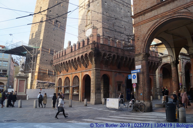 Photo ID: 025777, Tower bases, Bologna, Italy
