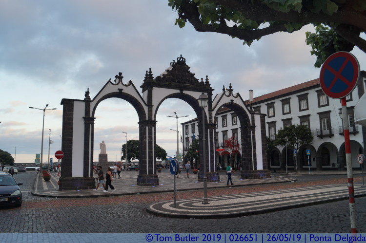 Photo ID: 026651, City gates, Ponta Delgada, Portugal