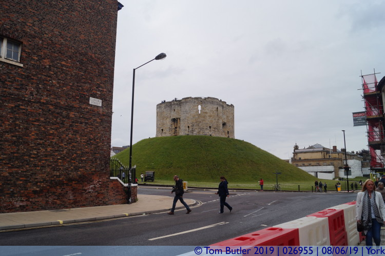 Photo ID: 026955, Approaching the tower, York, England