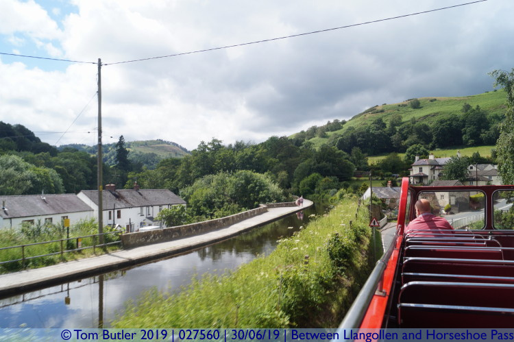 Photo ID: 027560, By the Llangollen Canal, Between Llangollen and Horseshoe Pass, Wales