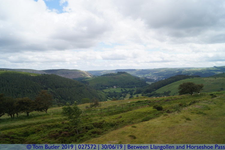 Photo ID: 027572, Heading back down the pass, Between Llangollen and Horseshoe Pass, Wales