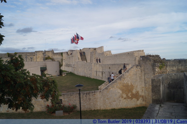 Photo ID: 028393, Castle walls, Caen, France