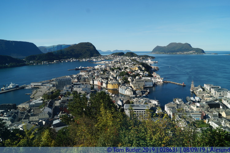 Photo ID: 028631, Downtown lesund, lesund, Norway