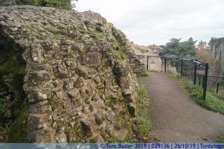 Photo ID: 029136, Remains of the keep, Tonbridge, England