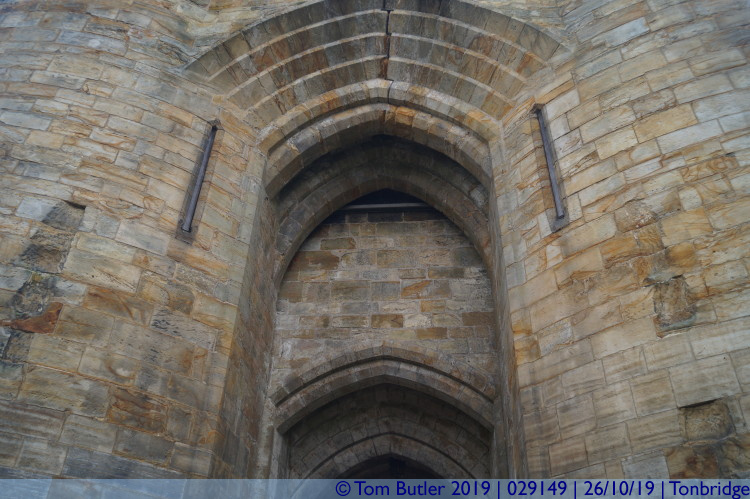 Photo ID: 029149, Fortified entrance, Tonbridge, England