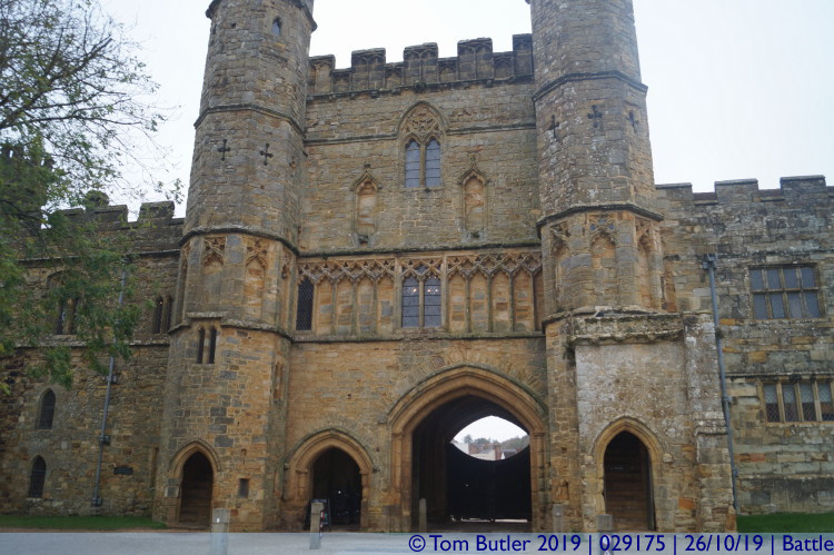 Photo ID: 029175, Rear of the gatehouse, Battle, England