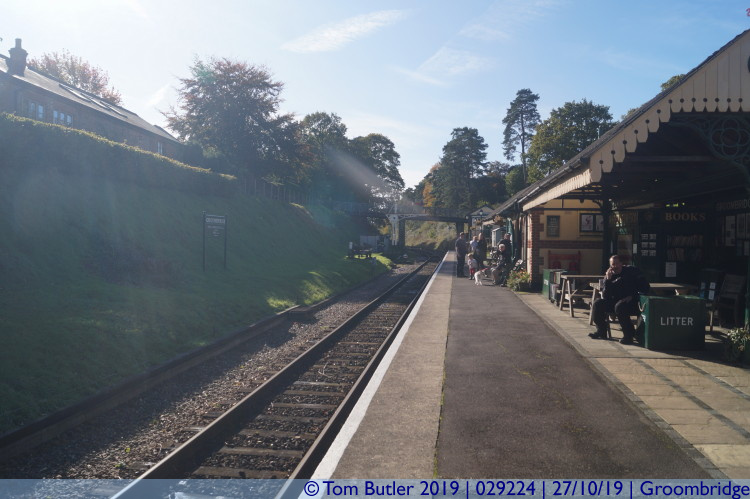 Photo ID: 029224, Looking along the platform, Groombridge, England