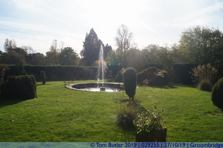 Photo ID: 029255, In the formal gardens, Groombridge, England