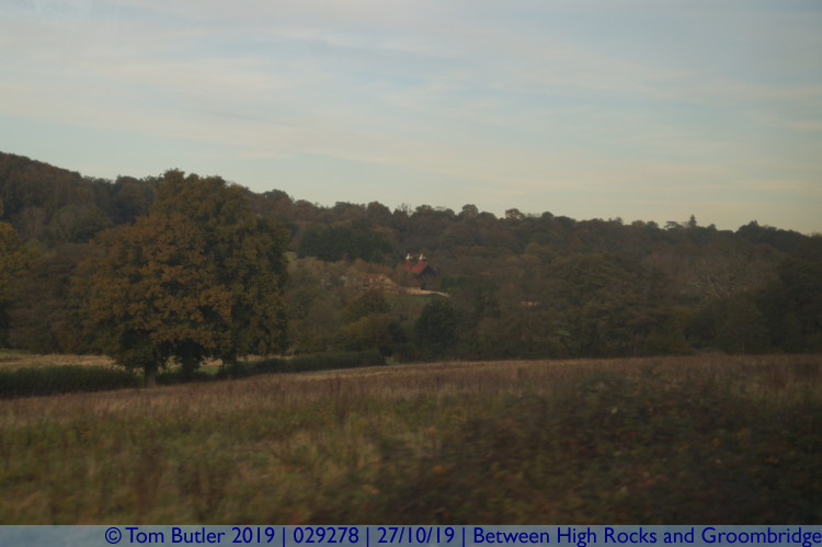 Photo ID: 029278, Oast house in the distance, Between High Rocks and Groombridge, England