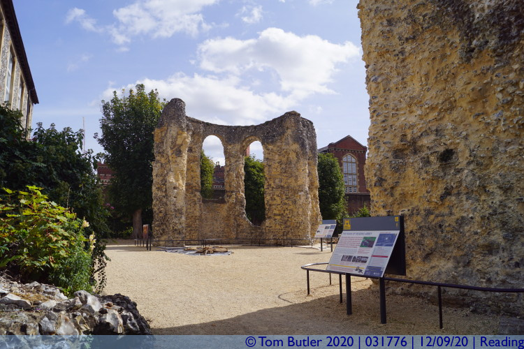 Photo ID: 031776, Reading Abbey Ruins, Reading, England