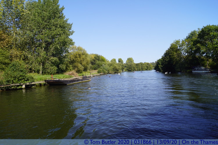 Photo ID: 031866, Looking back towards Reading, On the Thames, England