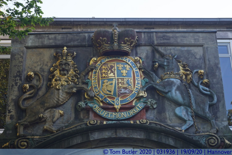 Photo ID: 031936, Hanoverian Coat of Arms, Hannover, Germany