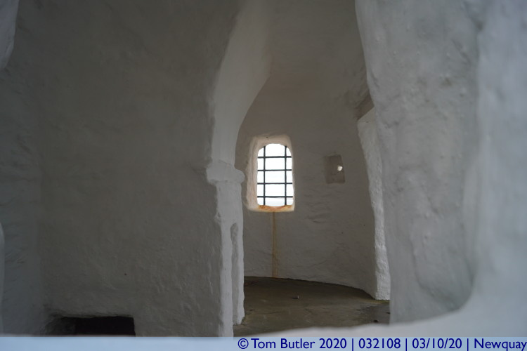Photo ID: 032108, Inside the Huer's hut, Newquay, Cornwall
