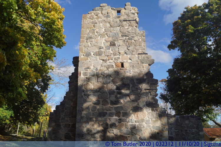 Photo ID: 032312, Rear of the ruins, Sigtuna, Sweden