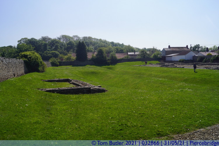 Photo ID: 032866, Eastern Gate and fortifications, Piercebridge, England