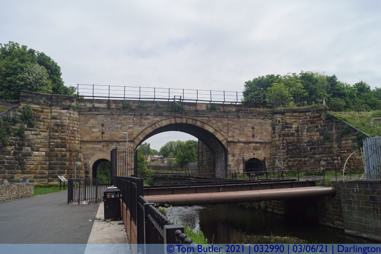 Photo ID: 032990, Skerne Bridge, Darlington, England
