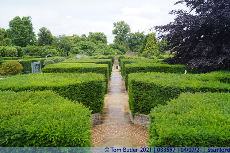 Photo ID: 033597, View over the gardens, Stamford, England