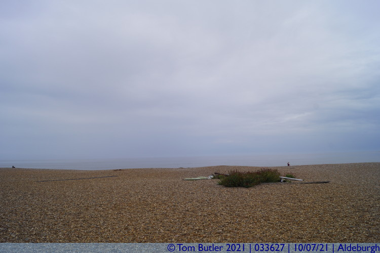 Photo ID: 033627, Looking out to sea, Aldeburgh, England
