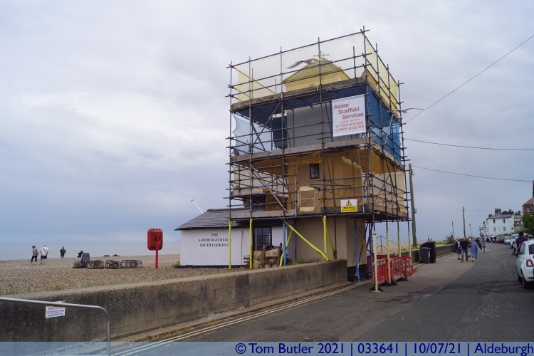 Photo ID: 033641, South Lookout tower, Aldeburgh, England