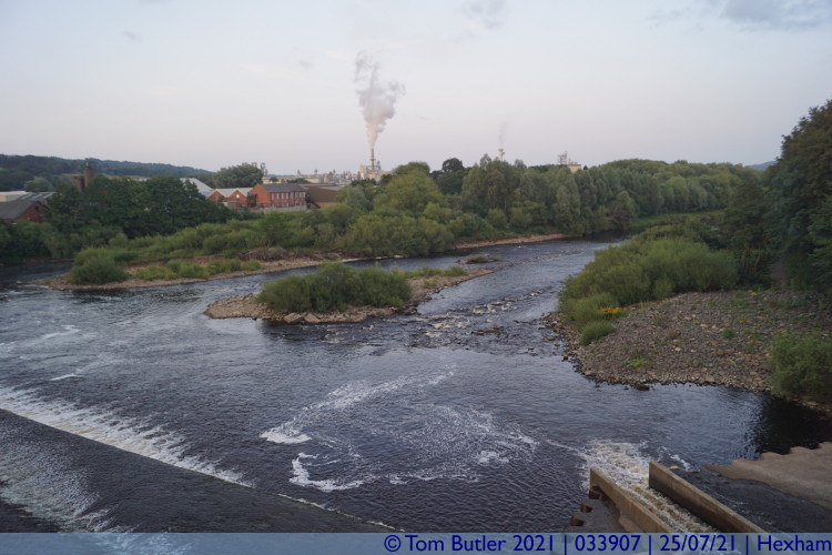 Photo ID: 033907, Weir on the Tyne, Hexham, England