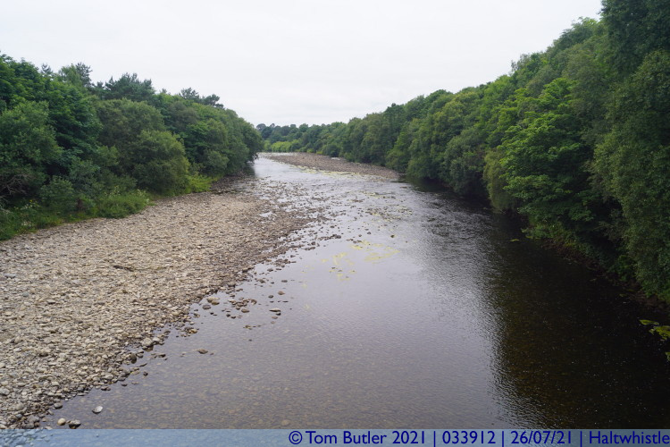 Photo ID: 033912, Looking upstream, Haltwhistle, England