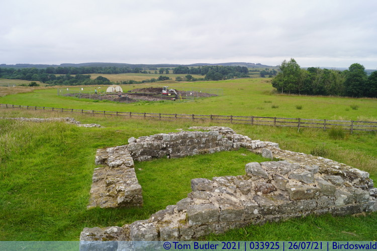 Photo ID: 033925, Banna Fort and excavations in the Vicus, Birdoswald, England