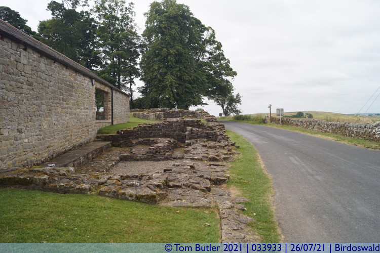 Photo ID: 033933, Where the fort and wall meet, Birdoswald, England