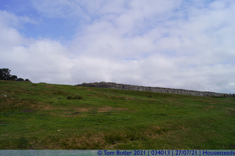 Photo ID: 034013, Outer wall of the fort, Housesteads, England