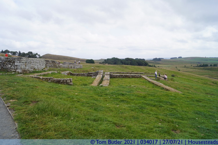 Photo ID: 034017, Parts of the vicus, Housesteads, England