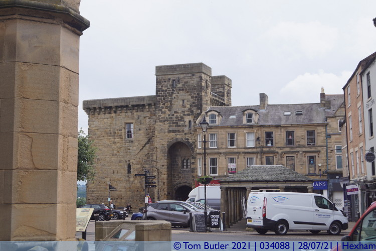 Photo ID: 034088, Moot Hall from the Abbey, Hexham, England