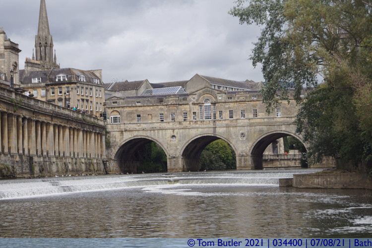 Photo ID: 034400, Leaving Pulteney Weir, Bath, England