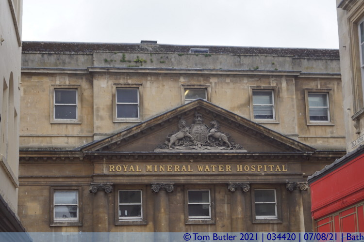 Photo ID: 034420, NHS only left in 2020, Bath, England