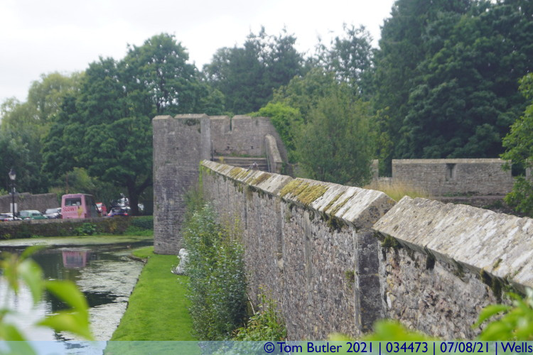 Photo ID: 034473, Looking along the Ramparts, Wells, England