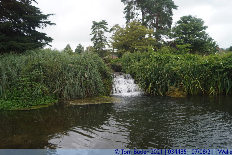 Photo ID: 034485, Cascade from the Well Pool to the Moat, Wells, England