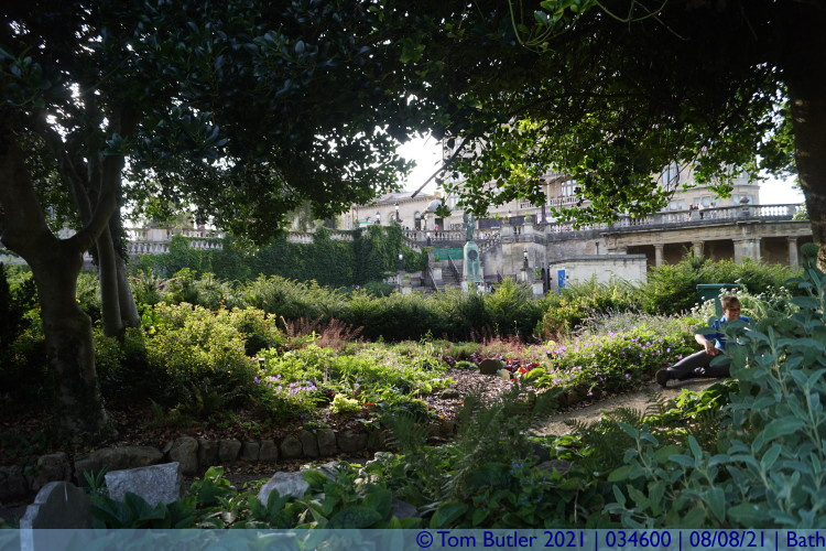 Photo ID: 034600, View through the gardens, Bath, England