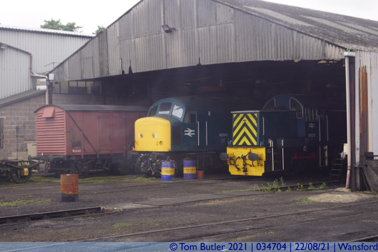 Photo ID: 034704, Engine shed, Wansford, England