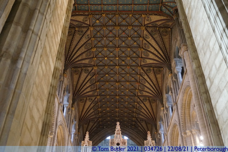 Photo ID: 034726, Ceiling above the choir, Peterborough, England