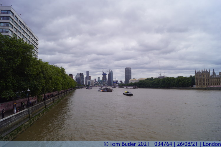 Photo ID: 034764, View up the river, London, England