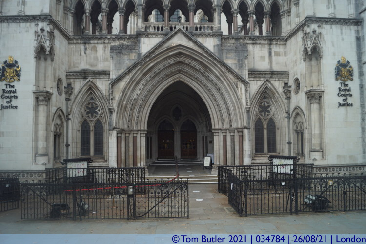 Photo ID: 034784, Entrance to the High Court, London, England
