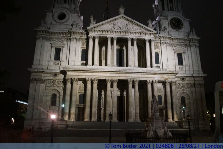 Photo ID: 034808, St Pauls at Night, London, England
