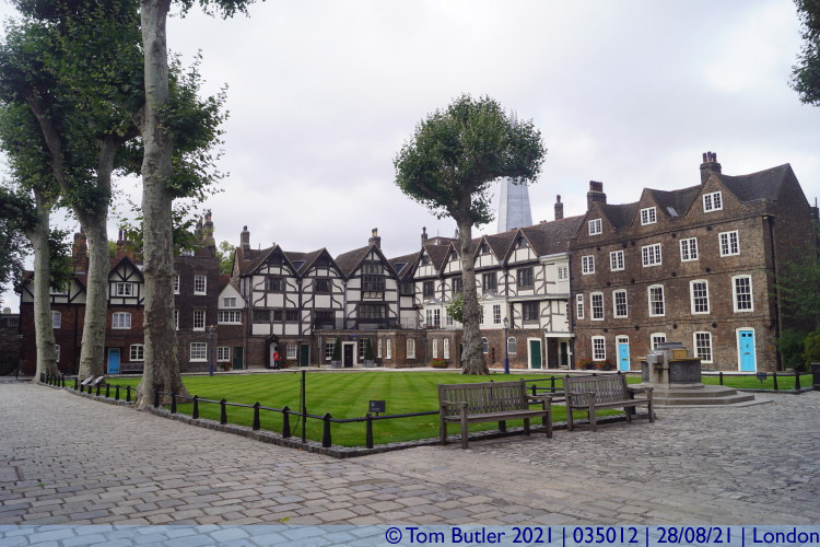 Photo ID: 035012, Yeoman Warders housing, London, England