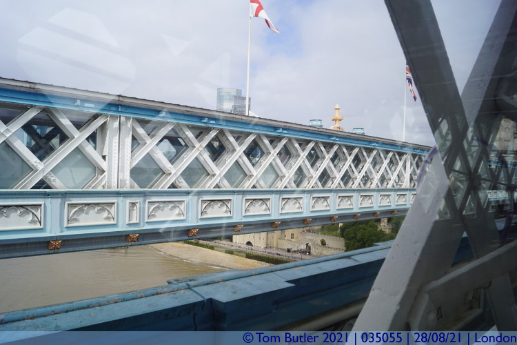 Photo ID: 035055, High level walkways, London, England