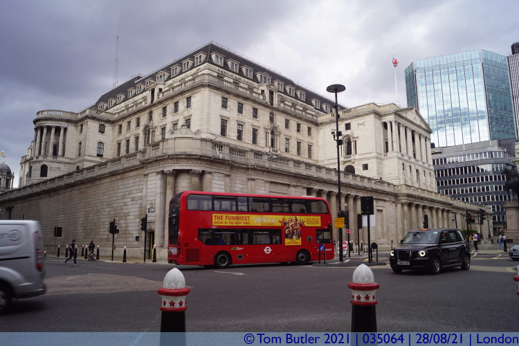 Photo ID: 035064, Bank of England, Red Bus, Black Taxi, London, England