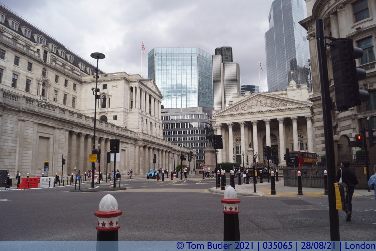 Photo ID: 035065, Bank, London, England