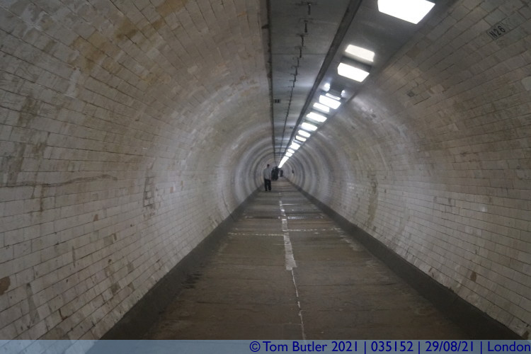 Photo ID: 035152, In the Greenwich foot tunnel, London, England