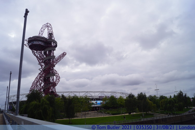 Photo ID: 035350, Orbit and London 2012 Stadium, London, England