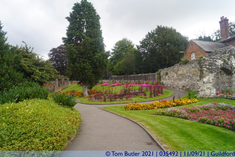Photo ID: 035492, In the castle grounds, Guildford, England